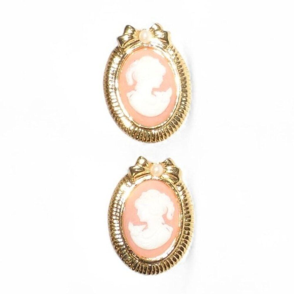 Vintage Gold Tone Cameo Earrings Oval Portrait Victorian Style Clip On